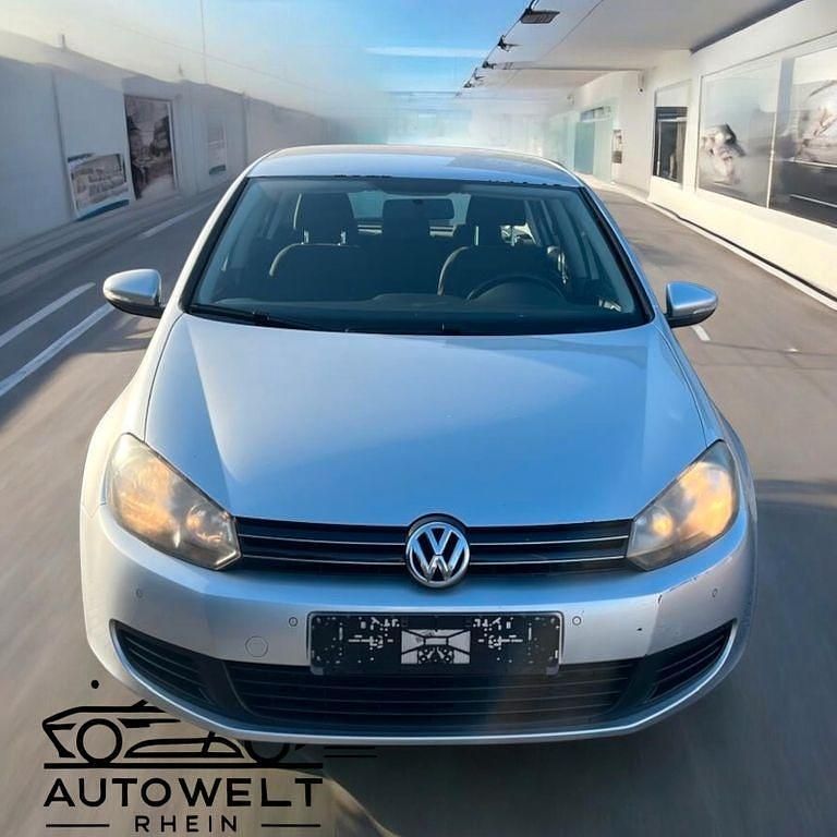 Gebraucht VW Golf VI Comfortline 122 PS (89 kW) 2011 Silber Kleinwagen