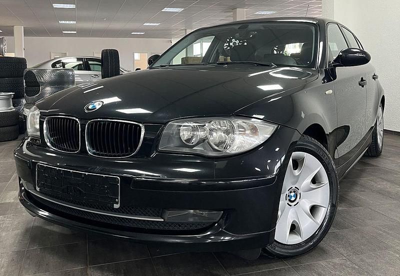 Schwarz Gebraucht 2009 BMW 118 Kleinwagen | 5.440 € (Fairer Preis) - Bild 1/4