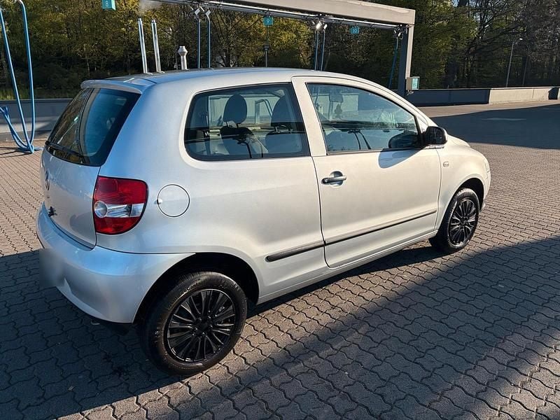 Second-hand VW Fox 55 CP (40 kW) 2007 Argintiu Hatchback