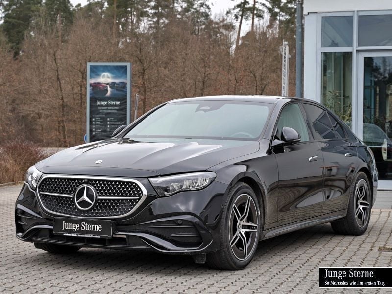 Gebraucht Mercedes E220 AMG 197 PS (144 kW) 2023 Metalliclack obsidianschwarz Limousine