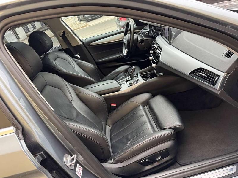 Usata BMW 520 Sport Line 190 CV (139 kW) 2017 Blu Station wagon