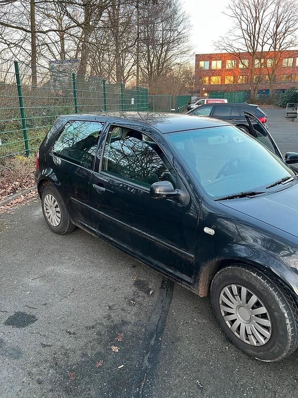 Gebraucht VW Golf IV 75 PS (55 kW) 2000 Kleinwagen