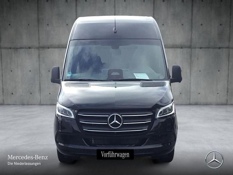 Gebraucht Mercedes Sprinter 190 PS (139 kW) 2025 Schwarz Van