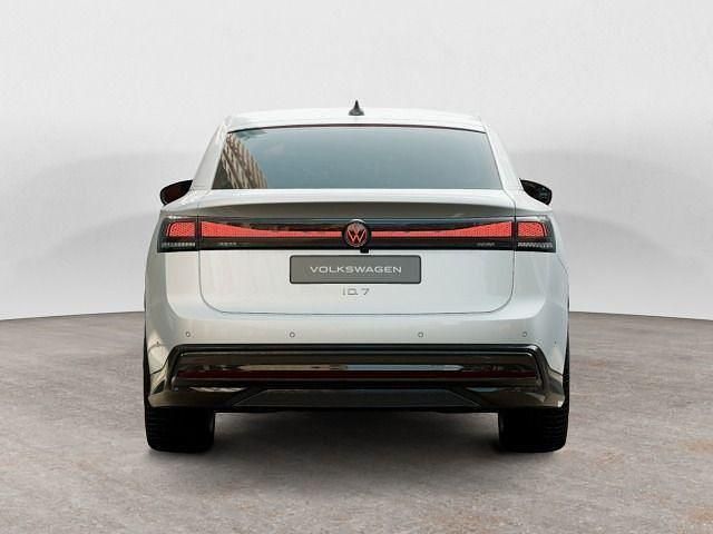 Gebraucht VW ID.7 Pro 210 kW (286 PS) 2025 Weiß Limousine