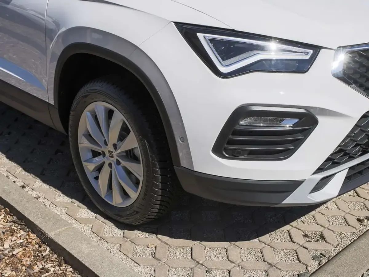 Neu Seat Ateca 150 PS (110 kW) 2026 Bila weiß SUV