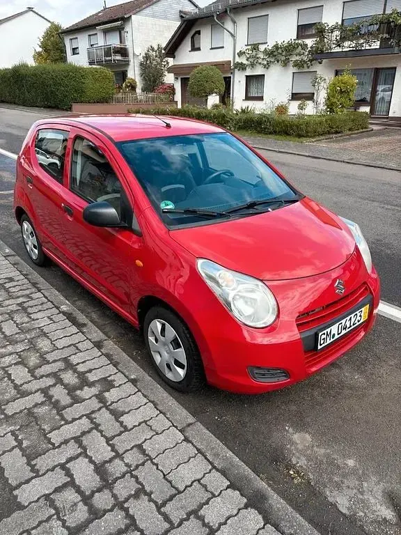 Gebraucht Suzuki Alto Basic 68 PS (50 kW) 2009 Rot Kleinwagen