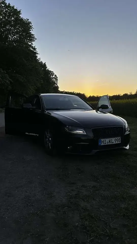 Second-hand Audi A4 Ambiente 211 CP (155 kW) 2011 Negru Berlinǎ