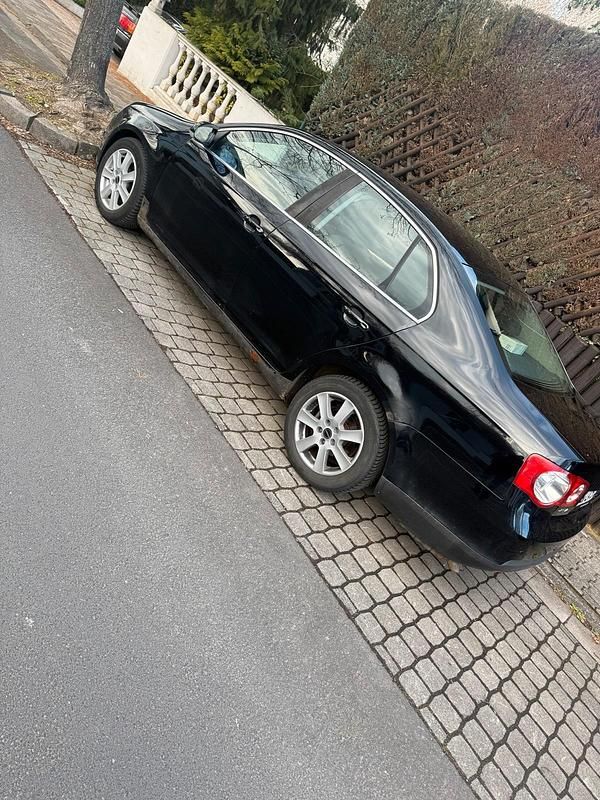 Gebraucht VW Jetta 140 PS (102 kW) 2007 Schwarz Limousine