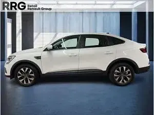 Gebraucht Renault Arkana 140 PS (102 kW) 2023 Weiß (weiss) SUV