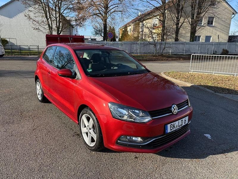 Rot Gebraucht 2015 VW Polo Comfortline Kleinwagen | 5.990 € (Guter Preis) - Bild 1/4