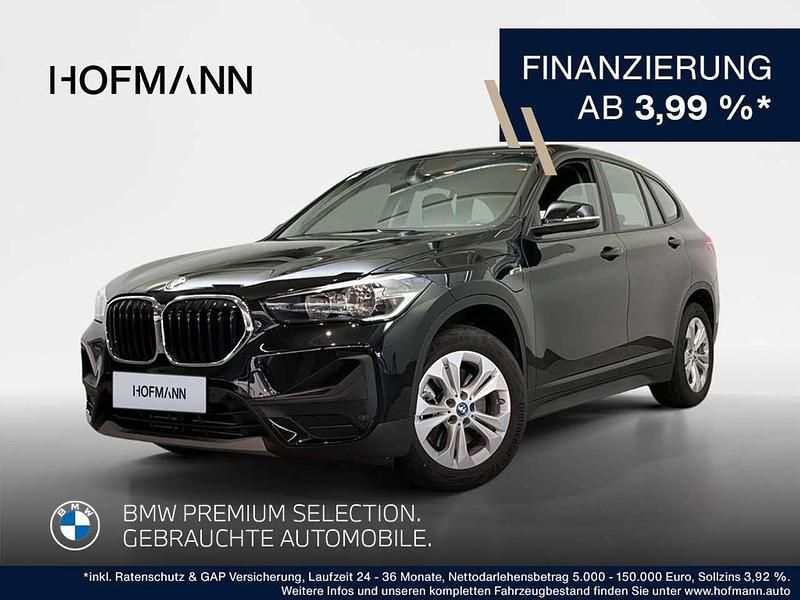 Saphirschwarz metallic Gebraucht 2022 BMW X1 Advantage SUV | 28.442 € (Etwas zu teuer) - Bild 1/2