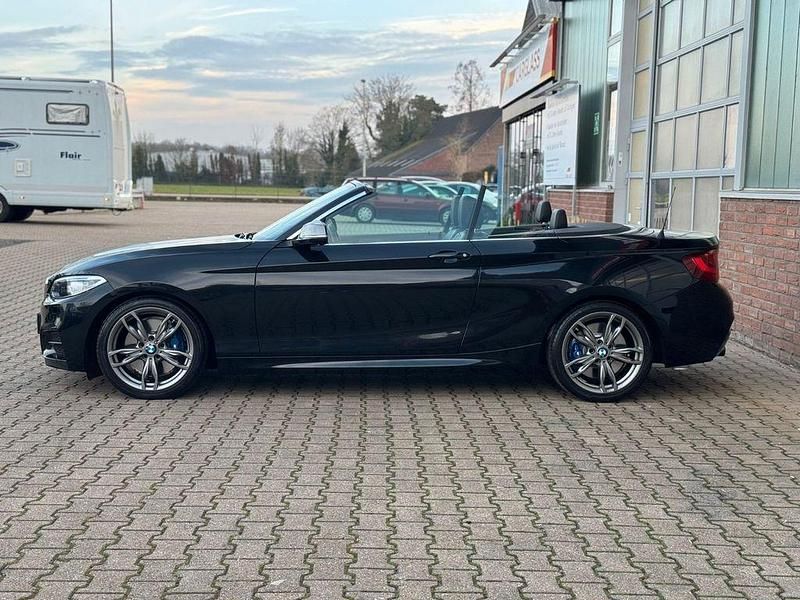 Gebraucht BMW M235 Basis 326 PS (239 kW) 2015 Schwarz Cabrio