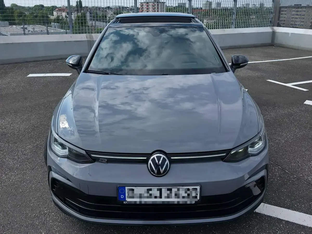 Gebraucht VW Golf VIII R-line 200 PS (147 kW) 2024 Grau Limousine