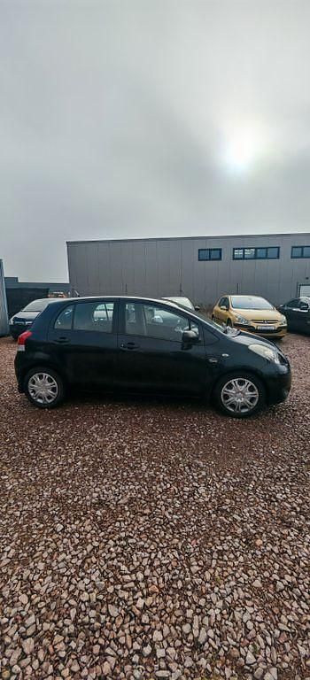 Gebraucht Toyota Yaris Cool 101 PS (74 kW) 2009 Schwarz Kleinwagen
