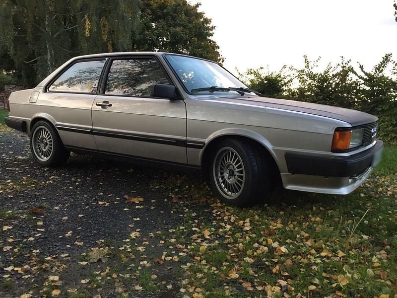 Gebraucht Audi 80 Sport 111 PS (81 kW) 1984 Grau Limousine