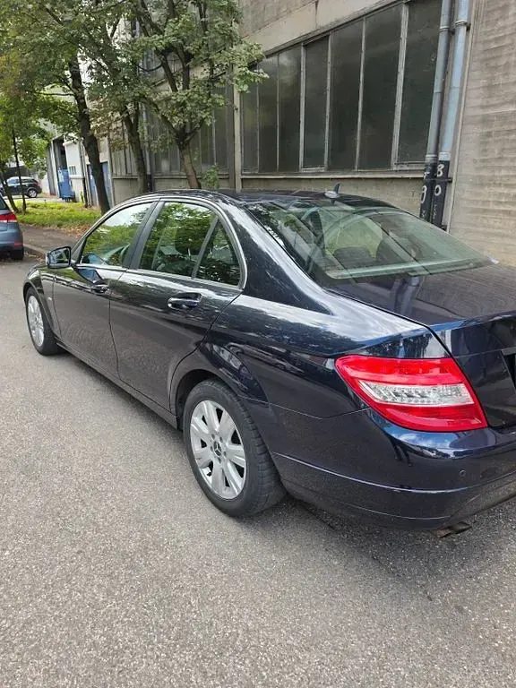 Gebraucht Mercedes C180 156 PS (114 kW) 2009 Schwarz Limousine
