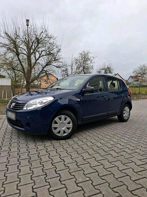 Gebraucht Dacia Sandero 84 PS (61 kW) 2009 Blau Kleinwagen