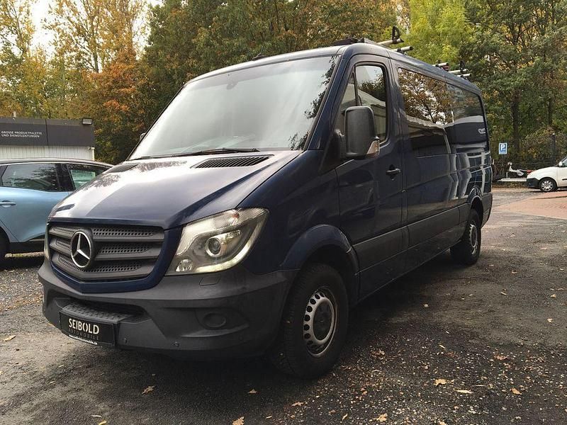 Blau Gebraucht 2018 Mercedes Sprinter Van | 17.980 € - Bild 1/4