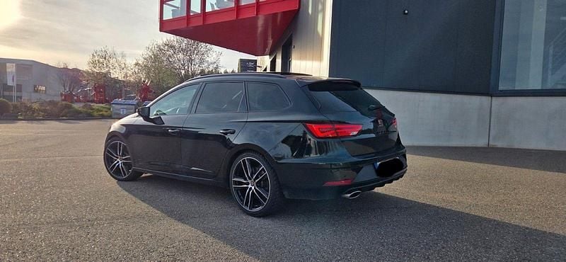 Gebraucht Seat Leon 4Drive 300 PS (220 kW) 2020 Schwarz Kombi