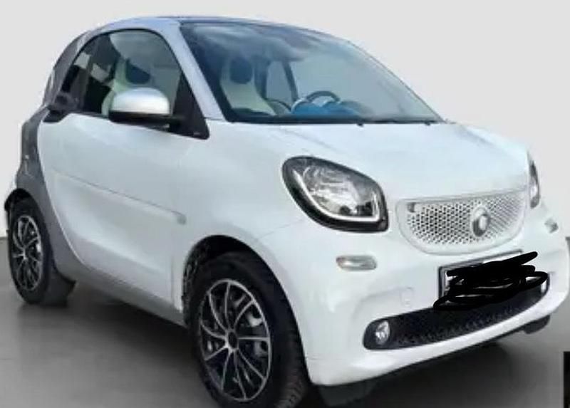 Weiß Gebraucht 2015 Smart ForTwo Coupé Proxy Kleinwagen | 7.789 € (Fairer Preis) - Bild 1/4