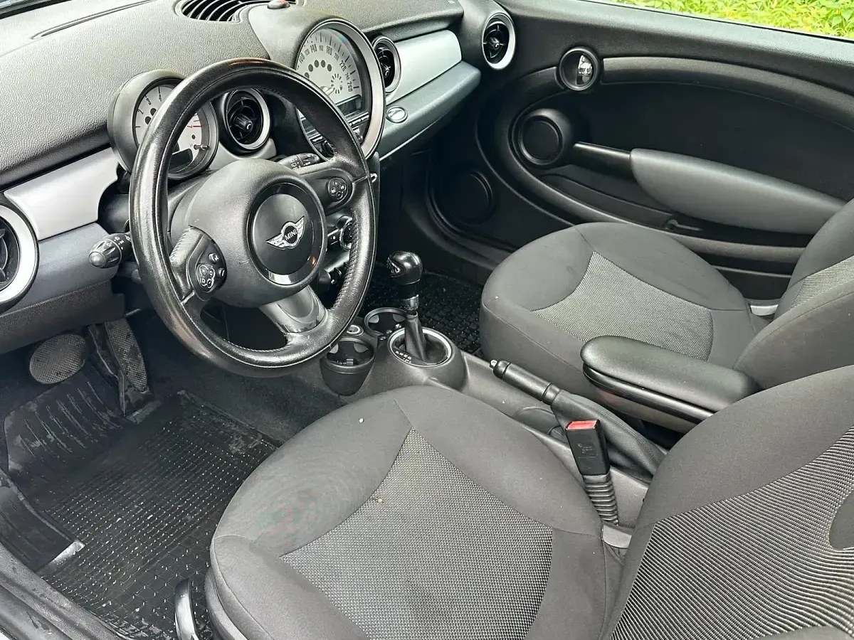 Second-hand Mini Clubman 112 CP (82 kW) 2012 Negru Break