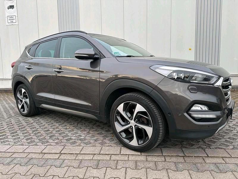 Gebraucht Hyundai Tucson Premium 185 PS (136 kW) 2016 Grau SUV