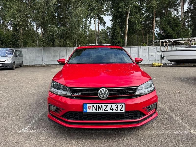 Gebraucht VW Jetta 211 PS (155 kW) 2016 Rot Limousine