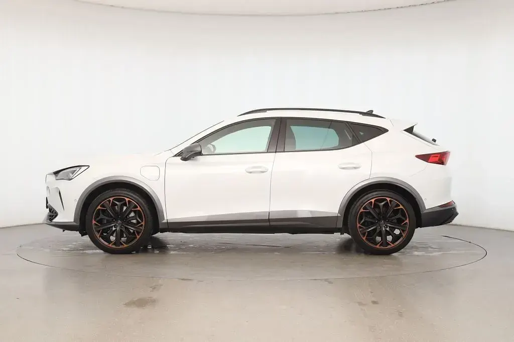 Używany Cupra Formentor VZ 245 KM (180 kW) 2023 Biały SUV
