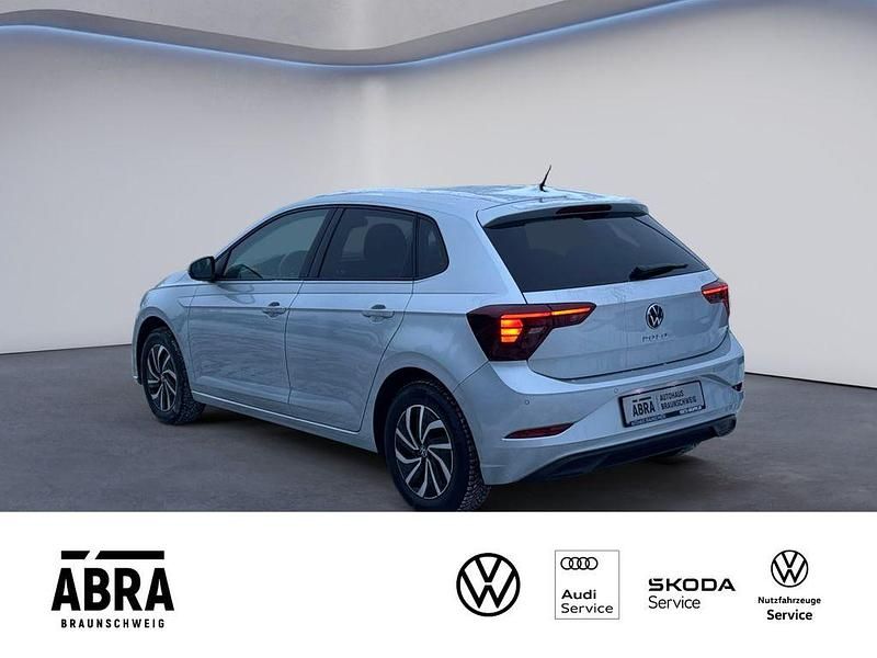 Gebraucht VW Polo Life 80 PS (58 kW) 2022 Silber Limousine