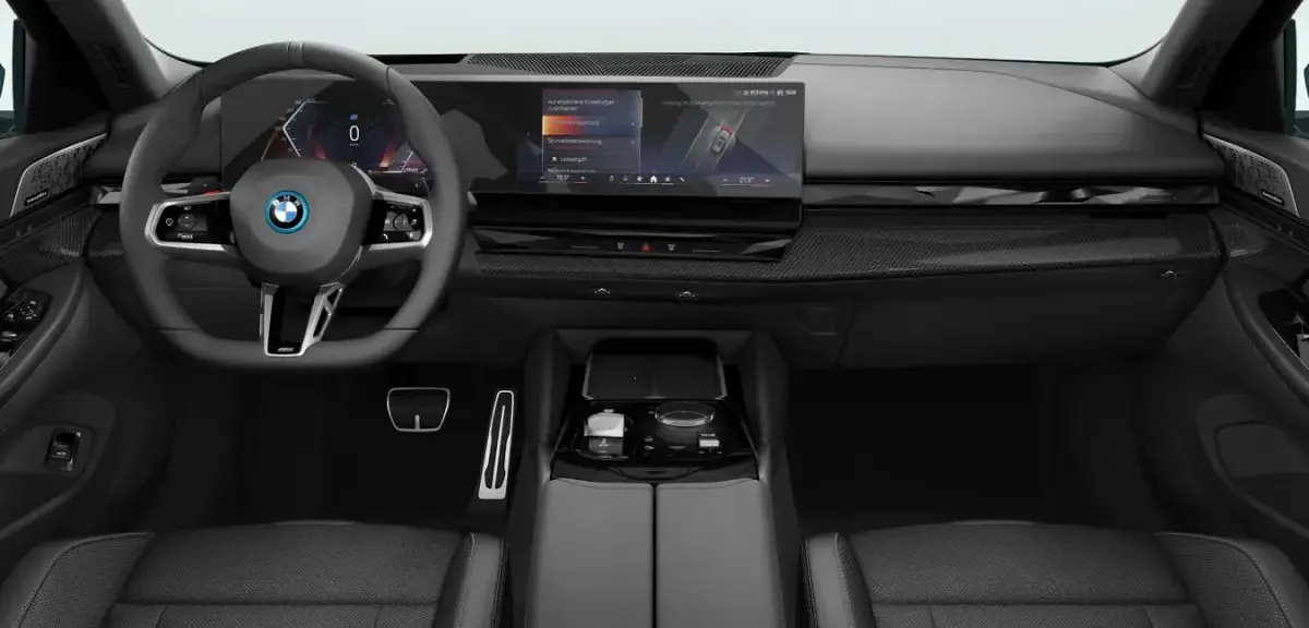 Gebraucht BMW 550e Comfort Edition 489 PS (359 kW) 2025 Schwarz Kombi