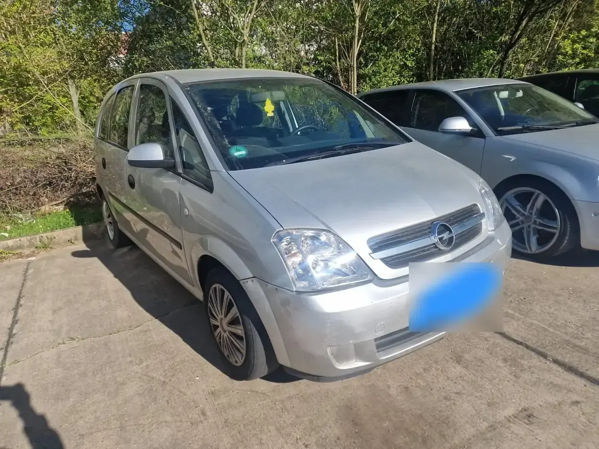 Second-hand Opel Meriva 106 CP (77 kW) 2003 Argintiu Monovolum