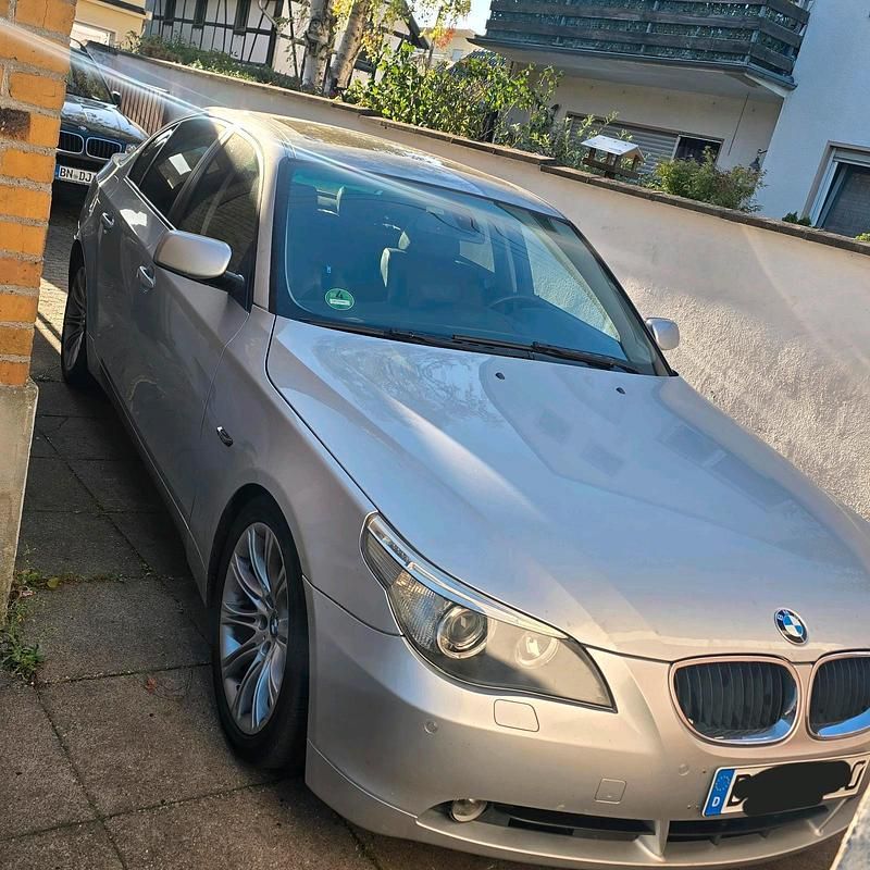 Silber Gebraucht 2005 BMW 525 Limousine | 3.500 € (Guter Preis) - Bild 1/4
