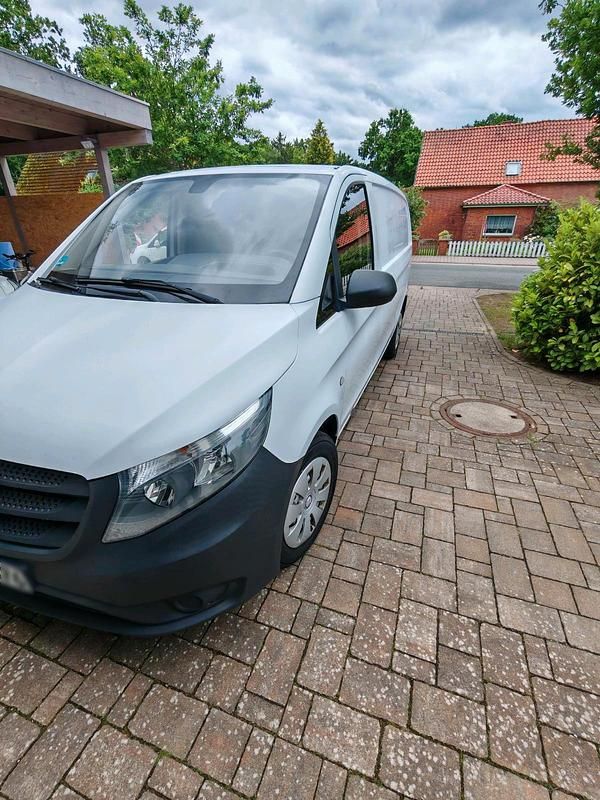 Gebraucht Mercedes Vito 114 PS (83 kW) 2015 Weiß Van