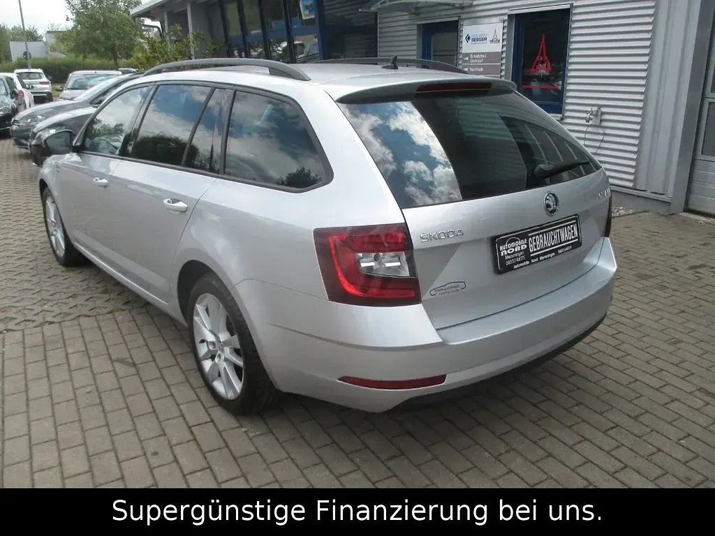 Gebraucht Skoda Octavia Drive 150 PS (110 kW) 2017 Silber Kombi