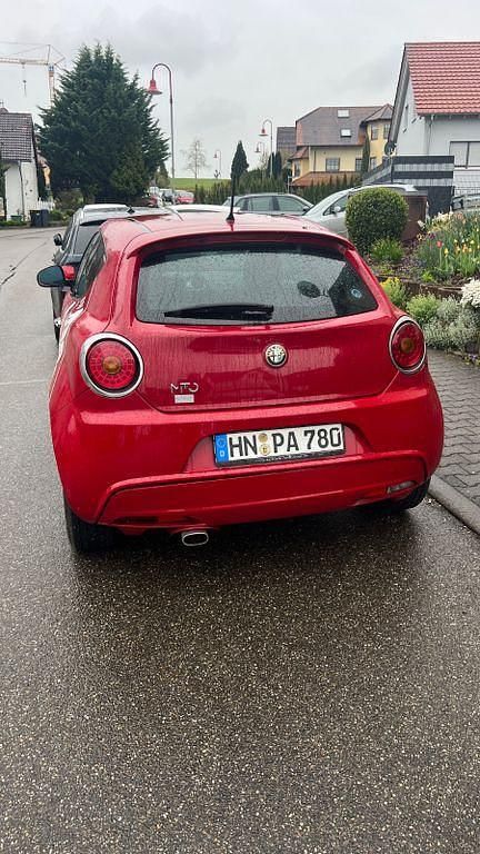 Gebraucht Alfa Romeo MiTo 79 PS (58 kW) 2009 Rot Kleinwagen
