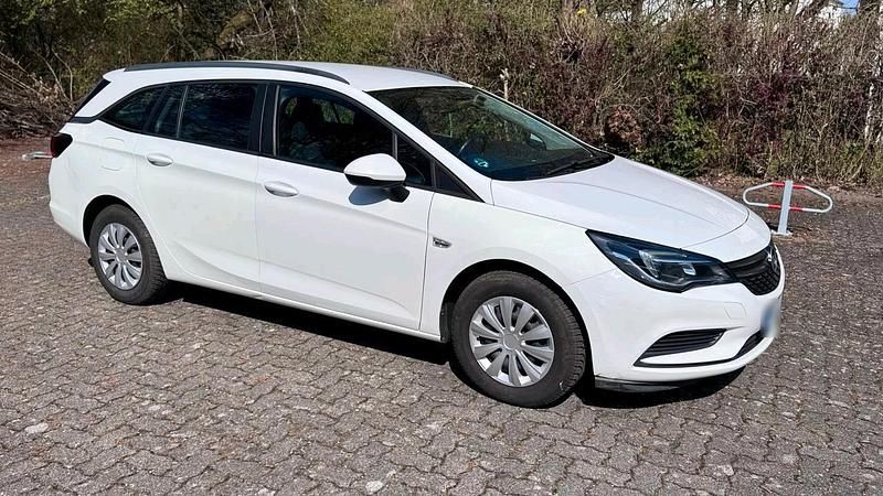 Gebraucht Opel Astra 105 PS (77 kW) 2017 Weiß Kombi