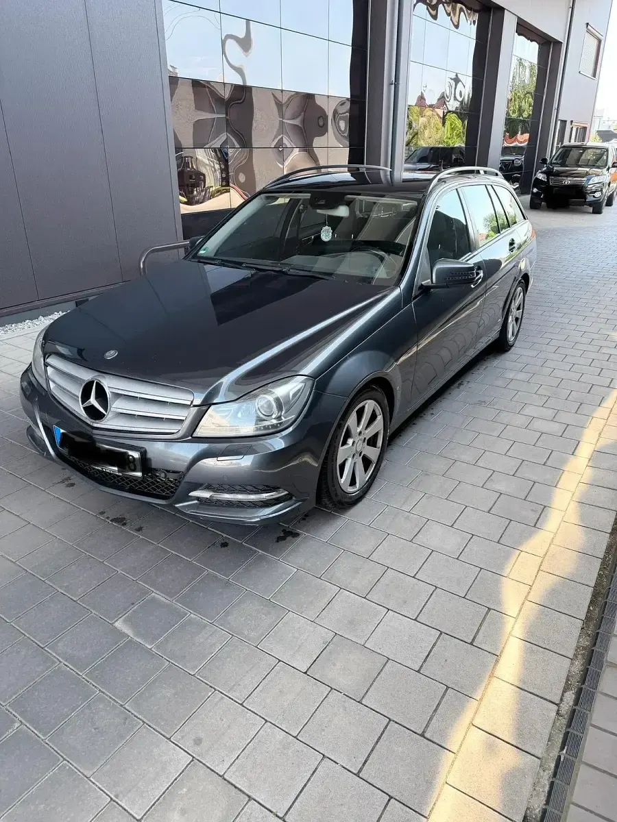 Gebraucht Mercedes C220 170 PS (125 kW) 2012 Grau Kombi
