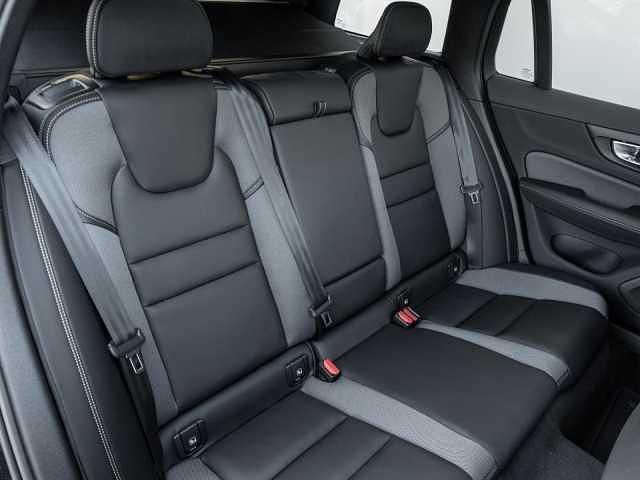 Gebraucht Volvo V60 145 PS (106 kW) 2024 Kombi
