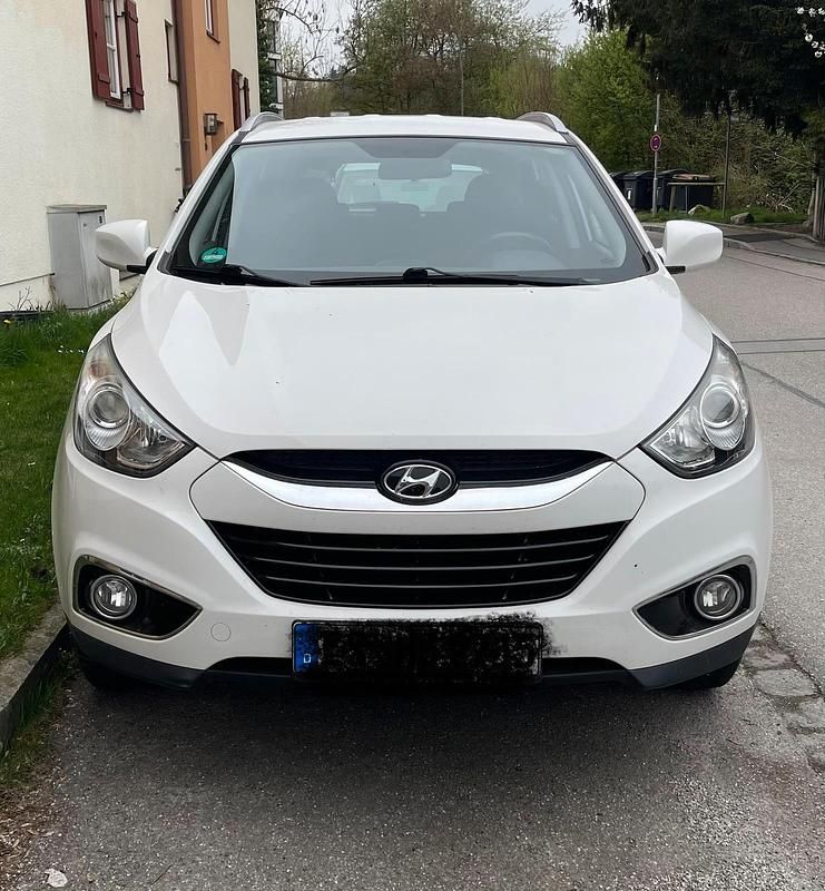 Gebraucht Hyundai ix35 135 PS (99 kW) 2012 Weiß SUV