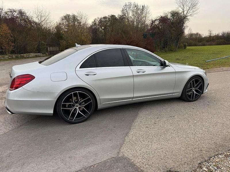 Silber Gebraucht 2015 Mercedes S63 AMG Limousine | 22.100 € - Bild 1/4