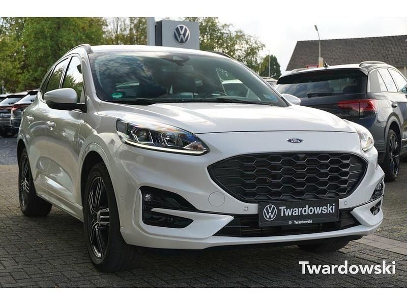 Arktisweiß (metallic) Gebraucht 2020 Ford Kuga ST-Line SUV | 20.990 € (Fairer Preis) - Bild 1/4