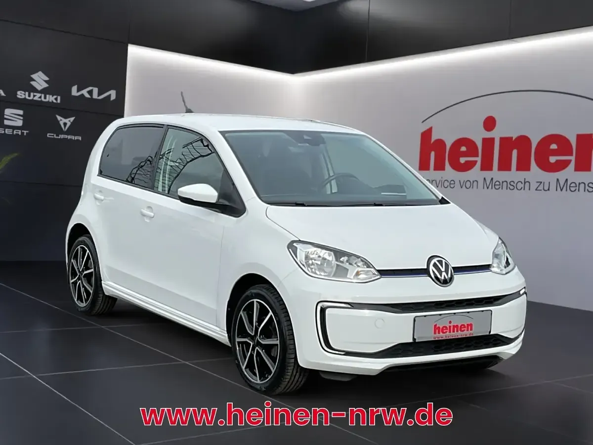 Gebraucht VW e-up! Style 61 kW (83 PS) 2022 Pure white Kleinwagen