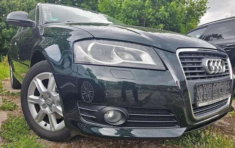 Tiefgrün perleffekt Gebraucht 2009 Audi A3 Ambiente Limousine | 3.990 € (Guter Preis) - Bild 1/4