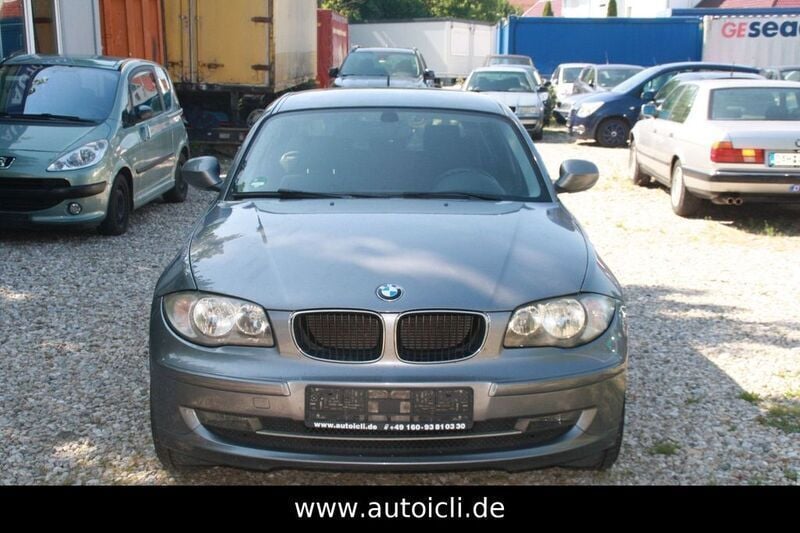 Gebraucht BMW 116 Advantage 122 PS (89 kW) 2010 Grau Kleinwagen
