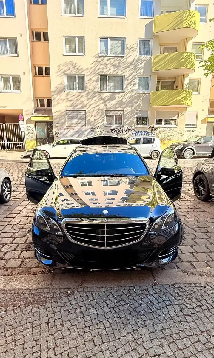 Gebraucht Mercedes E300 204 PS (150 kW) 2013 Schwarz Limousine
