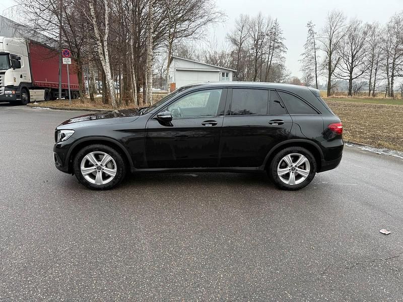 Gebraucht Mercedes GLC220 170 PS (125 kW) 2018 Schwarz SUV