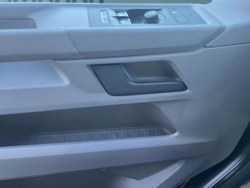 Gebraucht VW Caravelle 150 PS (110 kW) 2024 Schwarz Van / Kleinbus