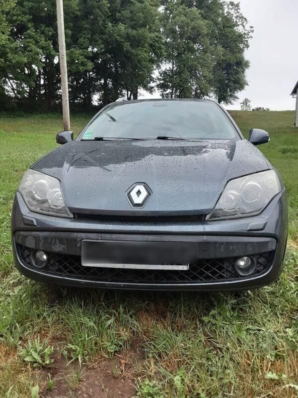 Grau Gebraucht 2010 Renault Laguna III Kombi | 2.750 € (Teuer) - Bild 1/4