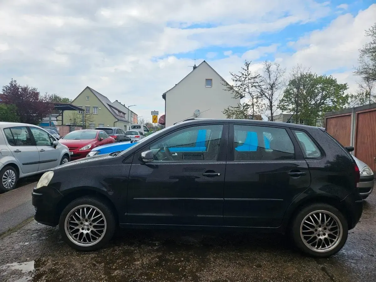 Gebraucht VW Polo Trendline 80 PS (58 kW) 2007 Schwarz Kleinwagen