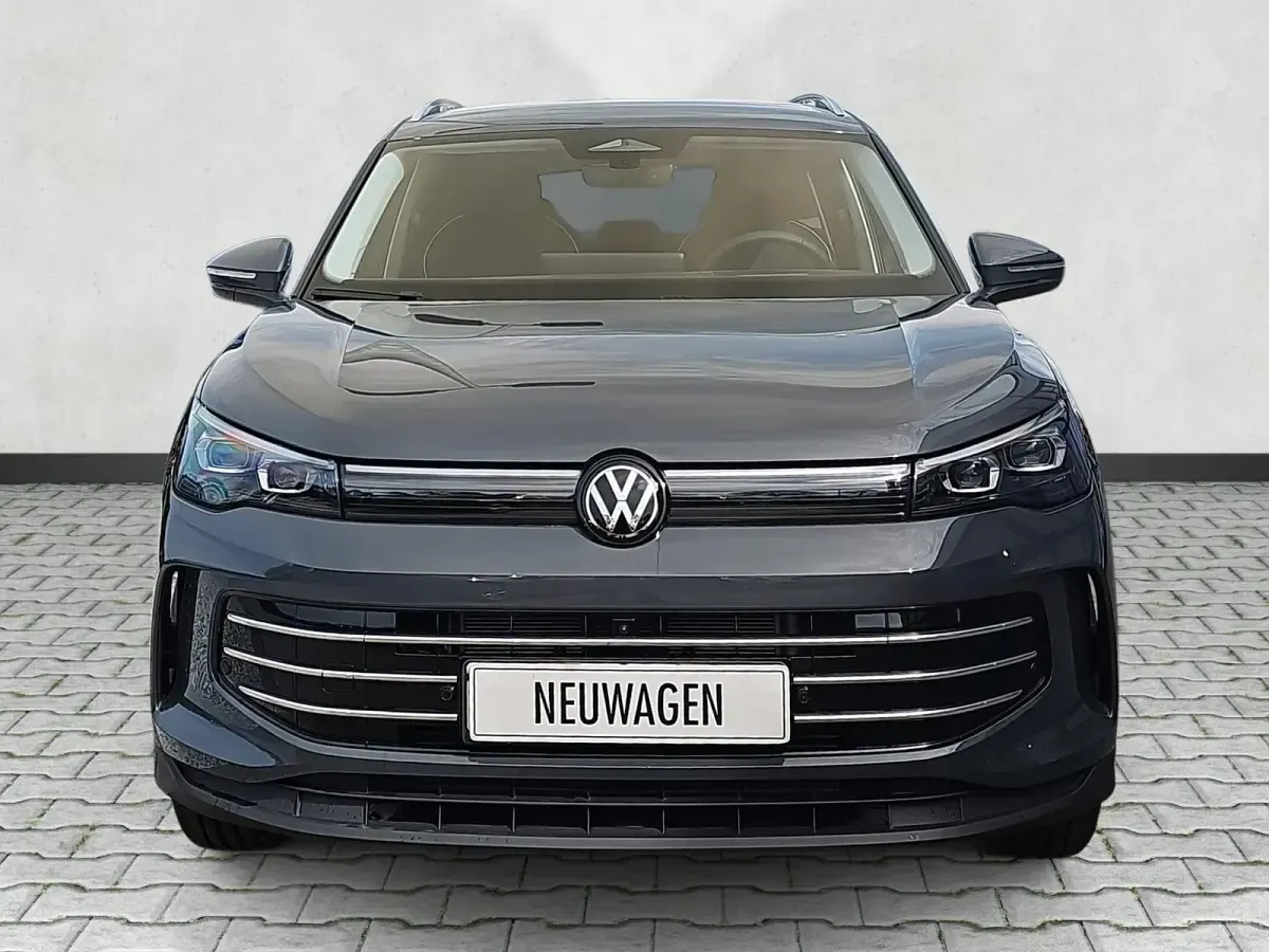 Neu VW Tiguan Elegance 150 PS (110 kW) 2026 Nightshadeblue metallic SUV